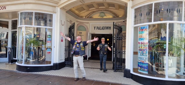 Mobirise Website Builder